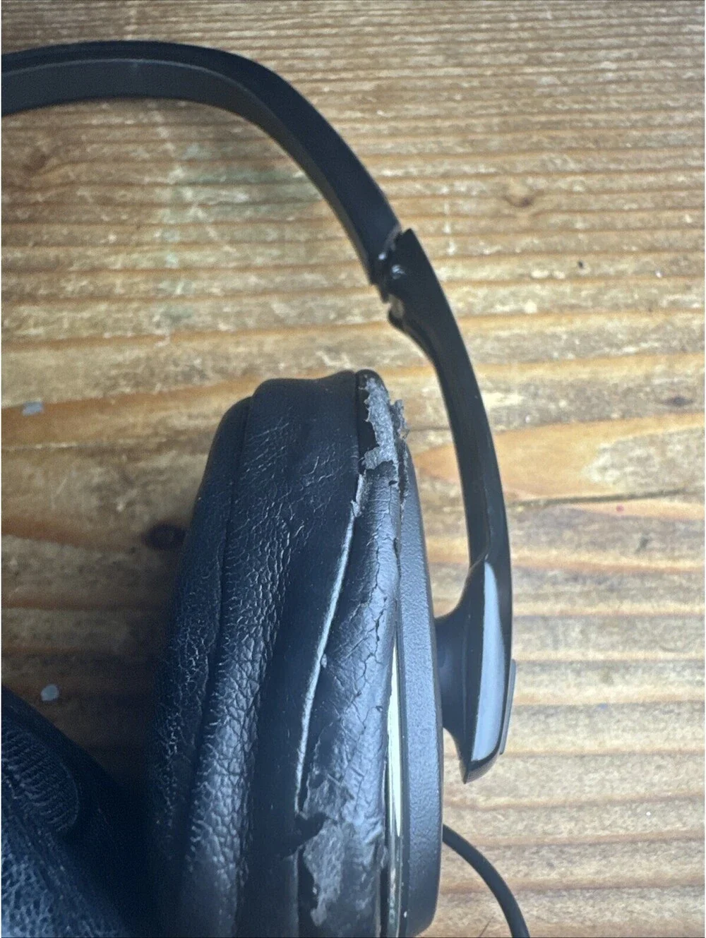 SONY Noise Cancelling Folding Headphones MDR-NC40 working